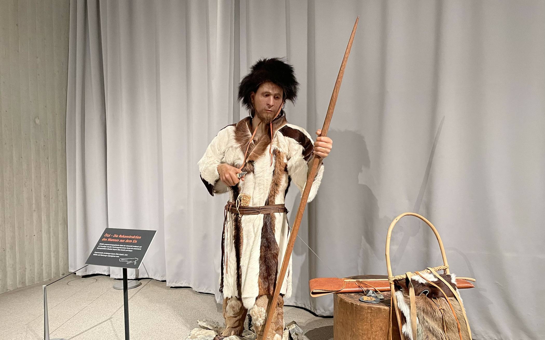  Seit dem vergangenen Wochenende zeigt das Neanderthal Museum eine Sonderausstellung zum Thema „Ötzi - Tatort in den Alpen“.  